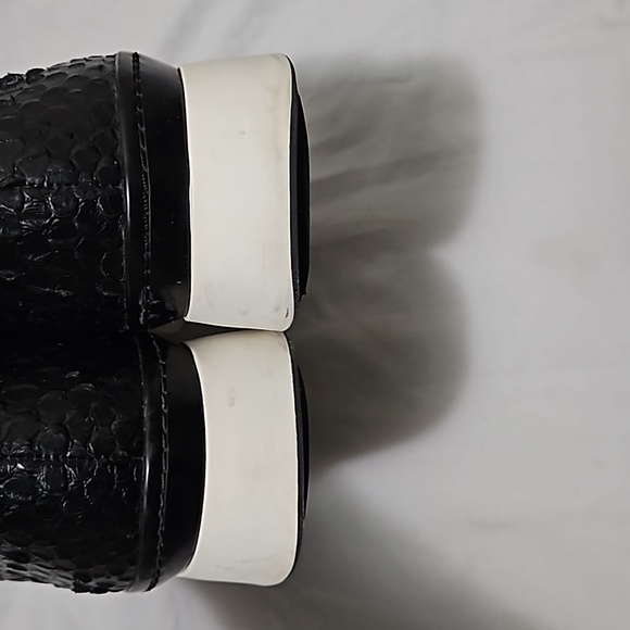 Vince sneakers. - Picture 7 of 8